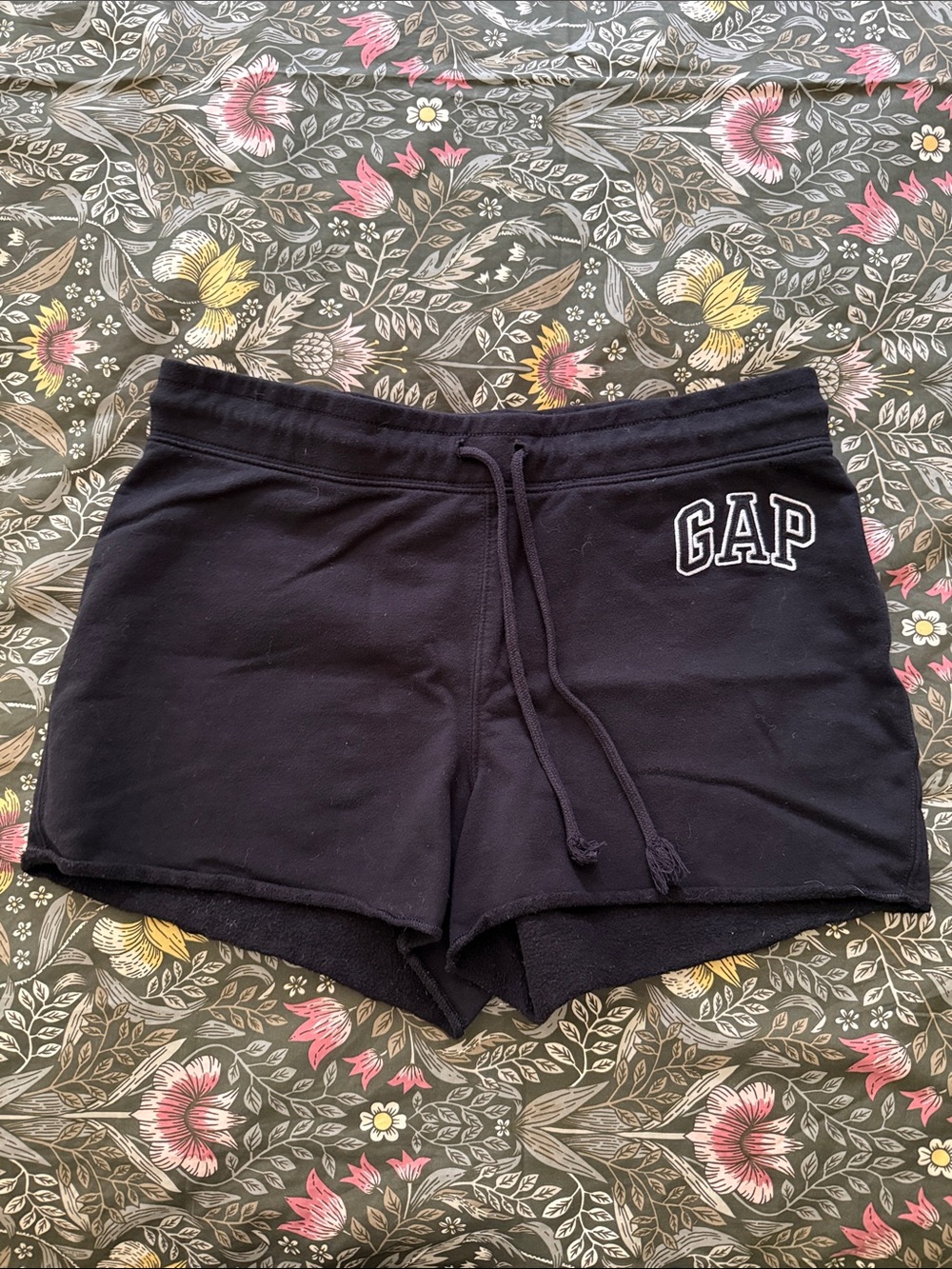 GAP Black Women's Drawstring Shorts